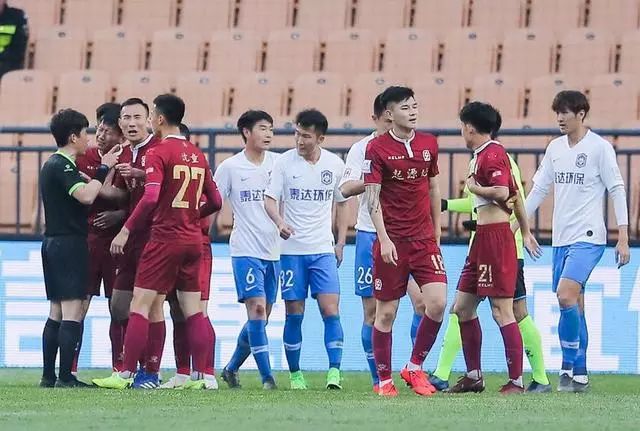  草根球队圆梦记，业余选手击败职业队