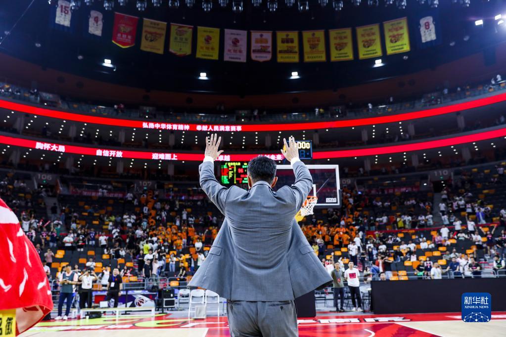  CBA季后赛首轮，广东大胜浙江晋级