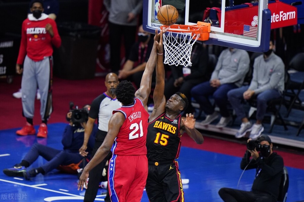 特雷杨准三双老鹰展翅擒下尼克斯