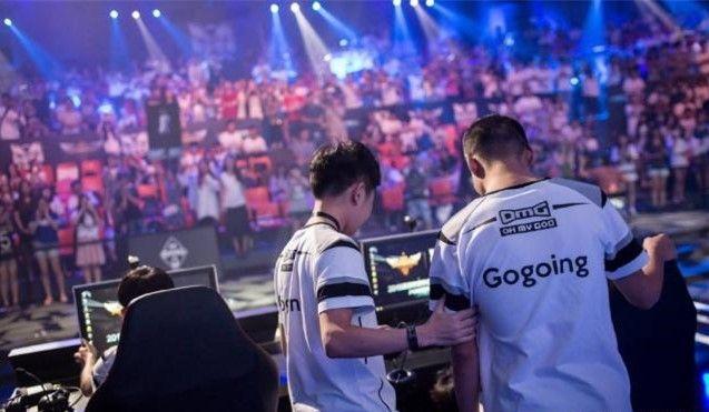 电竞新星闪耀赛场,青年选手勇夺桂冠